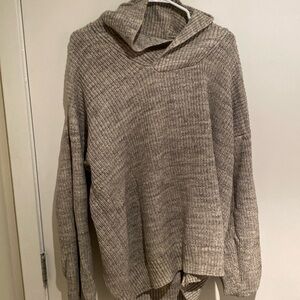 XL H&M Gray unique collared sweater